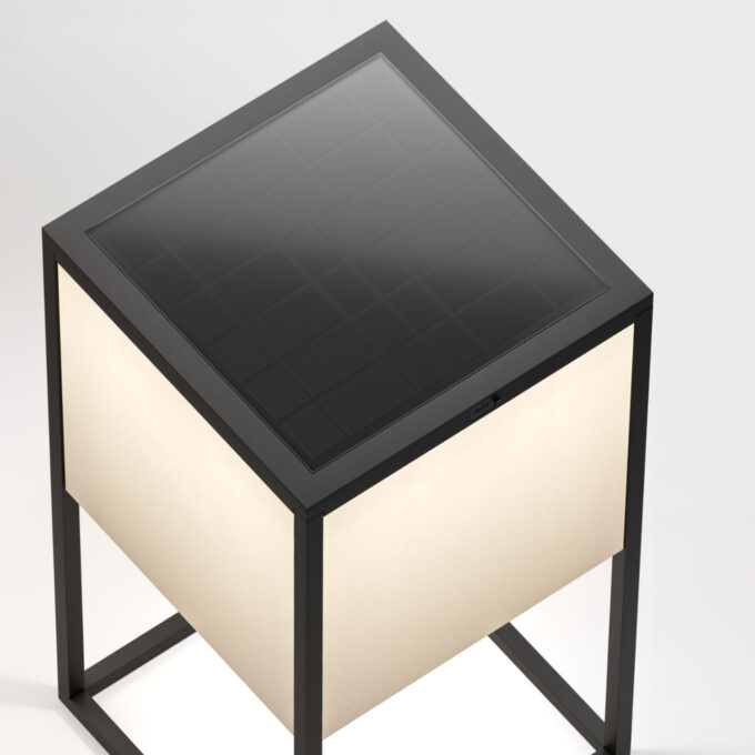Das Solar-Panel der Fil S Aussenlampe von IP44 von Nahe.