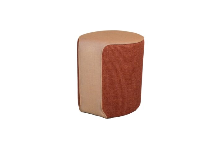 Von mindo der kleine Hocker 108 in terracotta/rot.