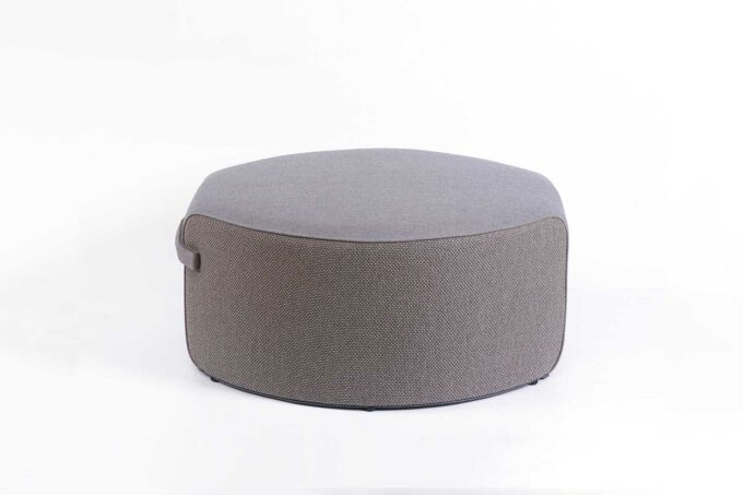 Von mindo der grosse Hocker 108 in taupe.