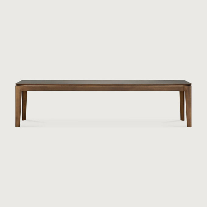 Von Ethnicraft der Bok Bank in braun lackiertem Teak 186x35x46 cm.