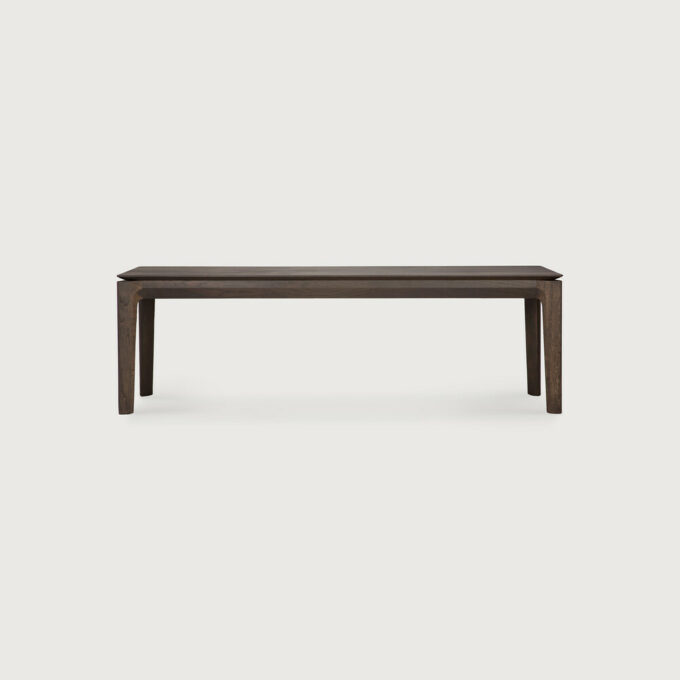 Von Ethnicraft der braun lackierte Bok Bank 146x35x46 cm.