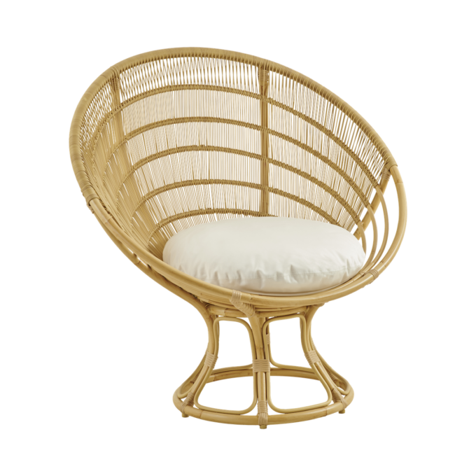 Der Luna Sessel by Franco Albini mit weissem Kissen von Sika Design.