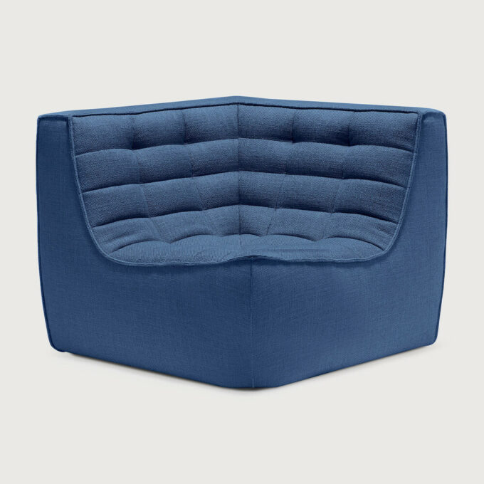 Eckiges Eck 90 vom Modulsofa N701 von Ethnicraft in blau.