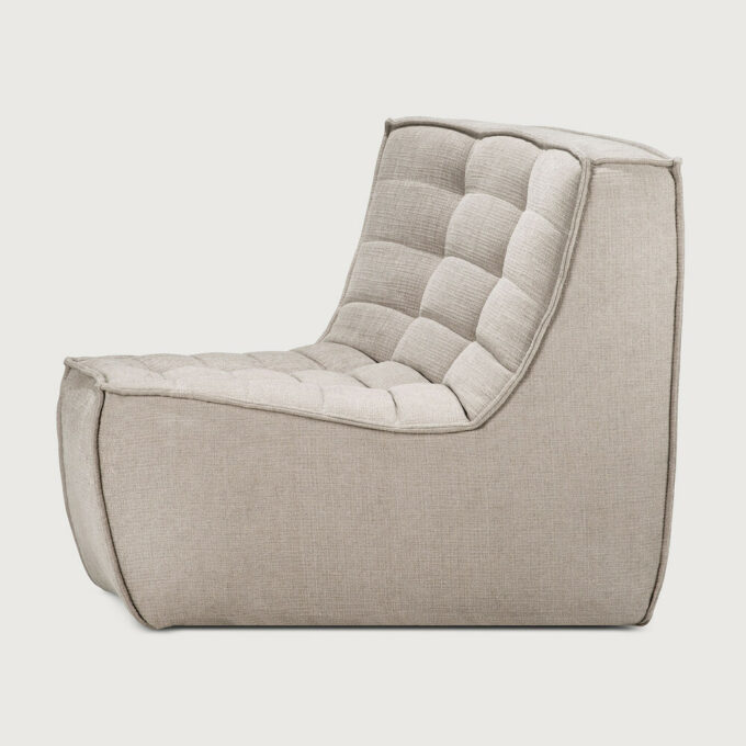 Von Ethnicraft Modulsofa N701 45 im Stoff Beige.