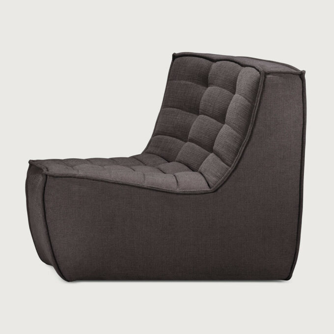 Seitenansicht des Dark Grey runden Eckelement 45 Modulsofa N701 von Ethnicraft.