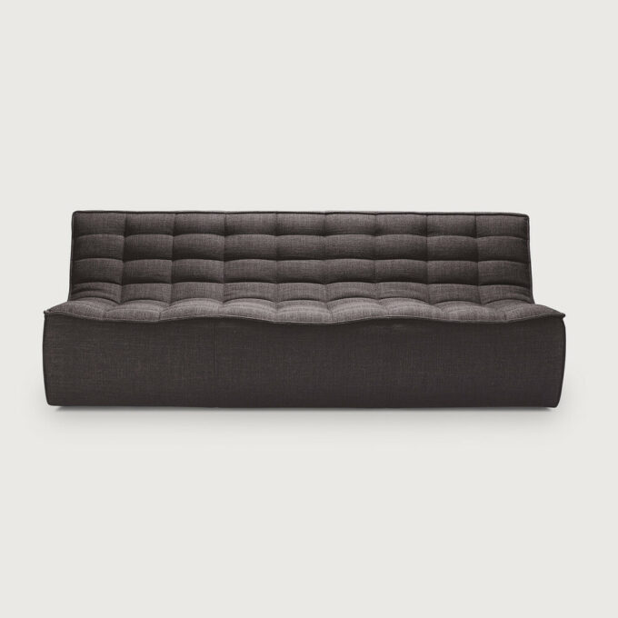 Aus der Serie Modulsofa N701 der 3-Sitzer in Dark Grey von Ethnicraft.