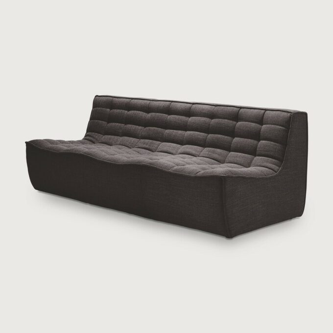 Das 3-Sitzer Modulsofa N701 von Ethnicraft in Dark Grey.