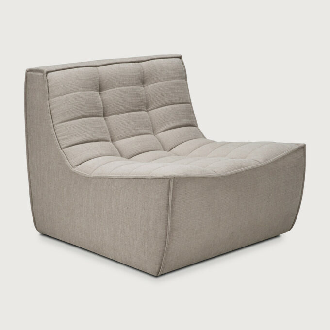 Das 1-Sitzer Modulsofa N701 von Ethnicraft in Ecru Eco.