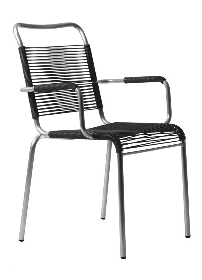 Von Manufakt der Spaghetti Stuhl Bättig 10a mit Armlehne in schwarz.